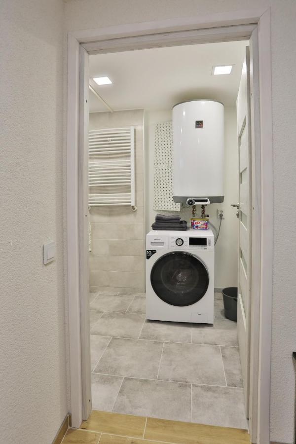 River Park Apartments อุคแมร์เก ภายนอก รูปภาพ